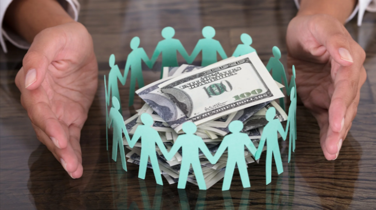Crowdfunding & Fan Subscriptions Crowdfunding & Fan Subscriptions